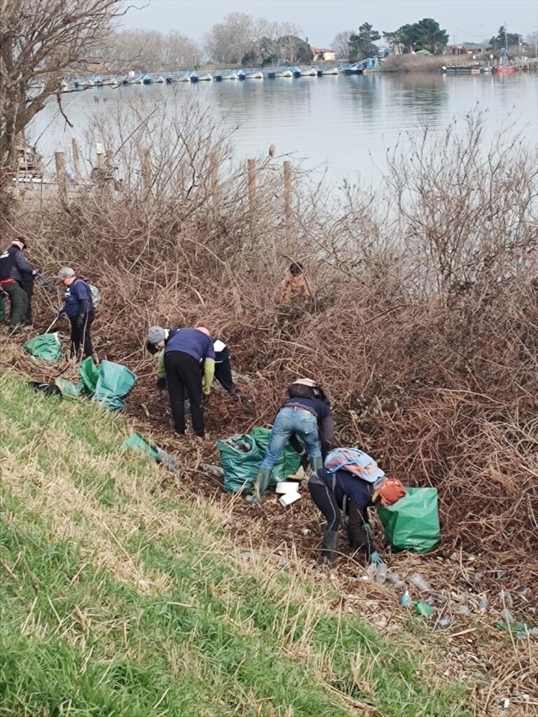 Po4-768x1024 Battaglia alla plastica nel Delta del Po: 140 volontari rimuovono oltre 10 tonnellate di rifiuti